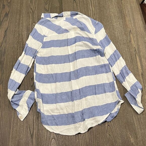 Altar'd State Women's Blue Striped Long Sleeve Button-Down Shirt Size S - Picture 4 of 4
